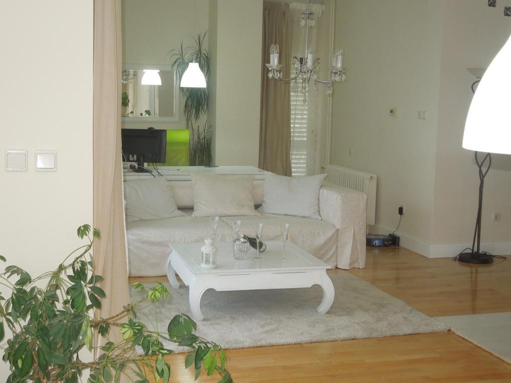 Apartemen 50 m² dengan 1 kamar tidur dan 1 kamar mandi pribadi di Maksimir Zagreb Ruang foto