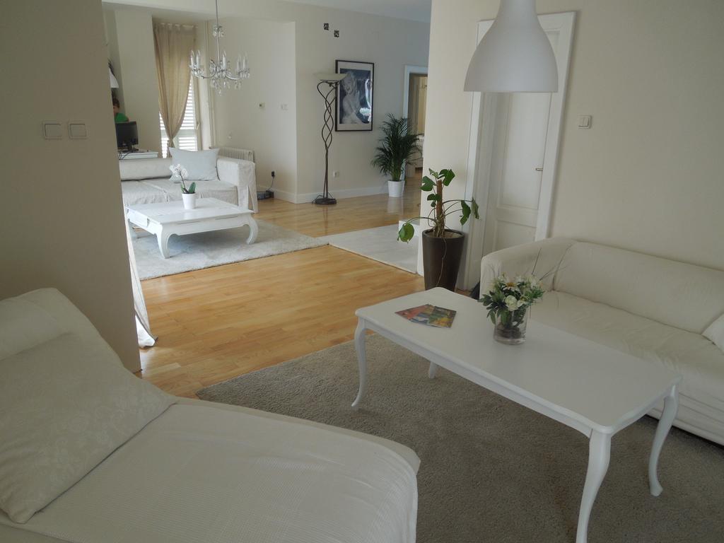 Apartemen 50 m² dengan 1 kamar tidur dan 1 kamar mandi pribadi di Maksimir Zagreb Ruang foto