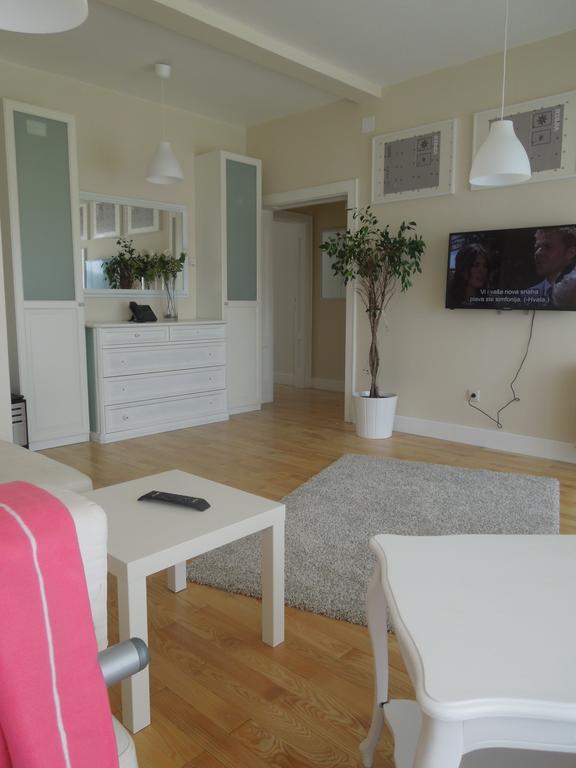 Apartemen 50 m² dengan 1 kamar tidur dan 1 kamar mandi pribadi di Maksimir Zagreb Ruang foto